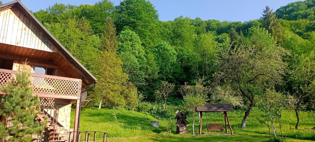 Під Горою Villa Sheshory Bagian luar foto